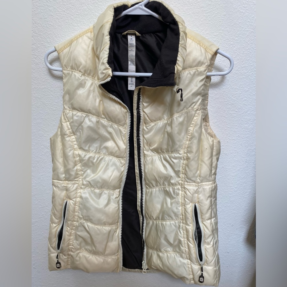 Lululemon puffer vest